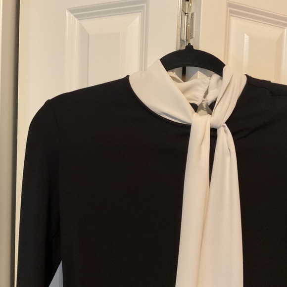 Previously loved twofer top by WHBM - Excellent condition - Picture 2 of 8